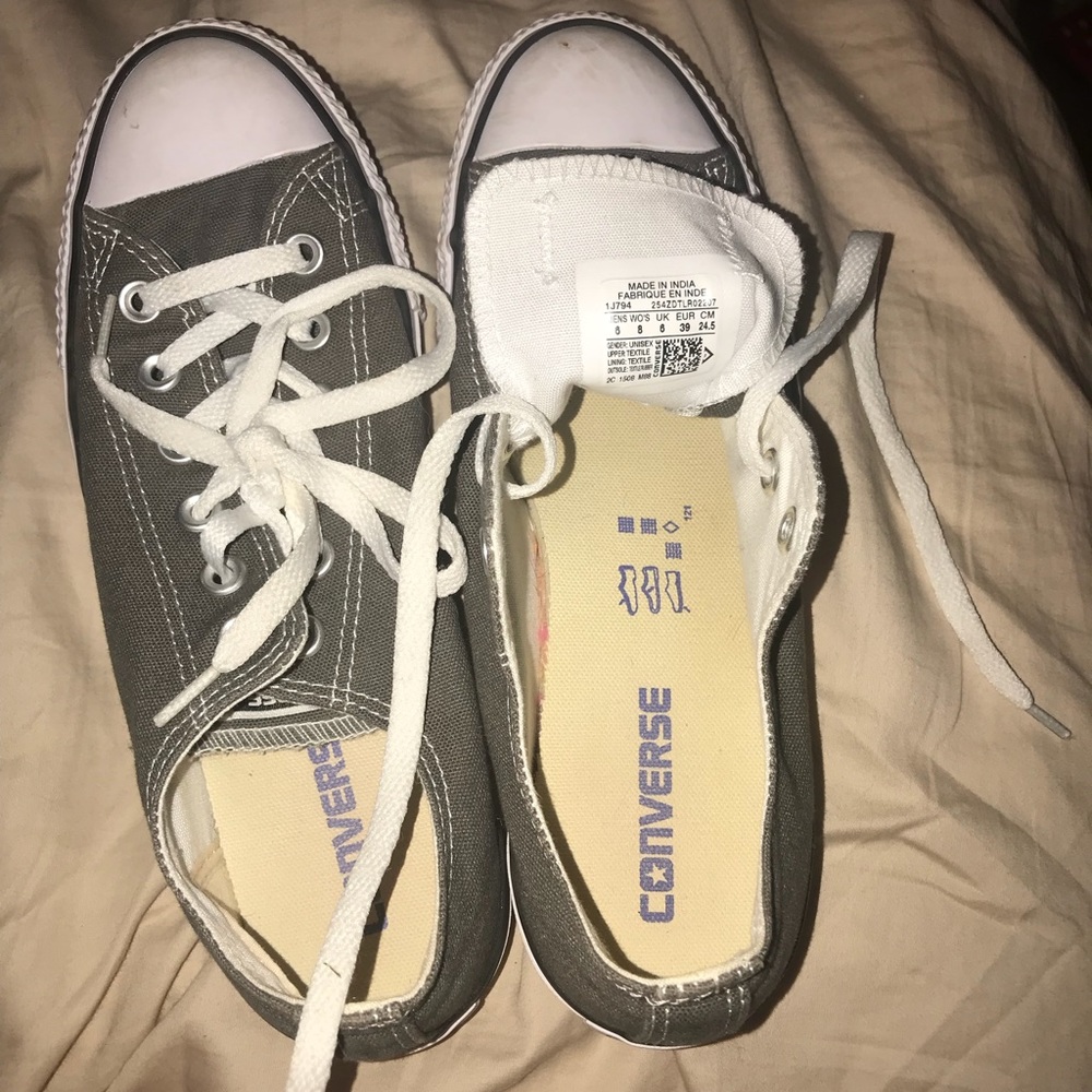 Grey converse